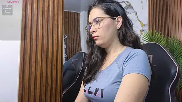 Sala de chat ao vivo de Loren_Tay