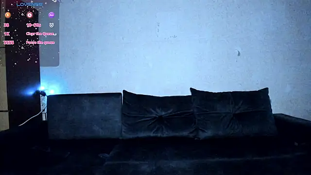 NicoleDaviss чат на живо