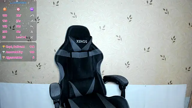 NicoleDaviss 现场聊天室