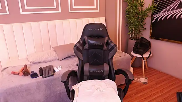 Živá chatovací místnost mekari_fox