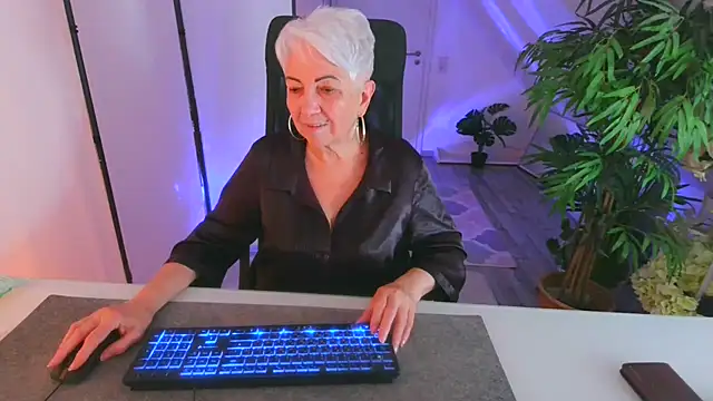 غرفة دردشة LovelyHelena المباشرة