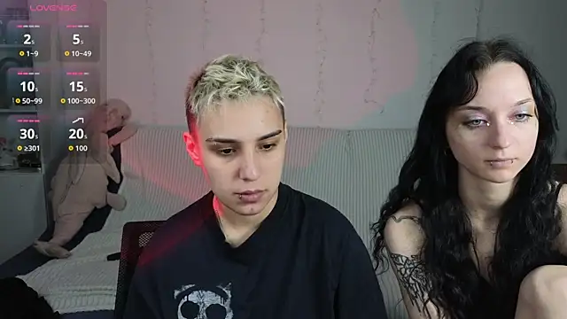 LuxuryLoverss' Live Chat Room