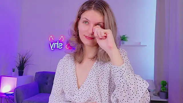 غرفة دردشة lychee_chan المباشرة