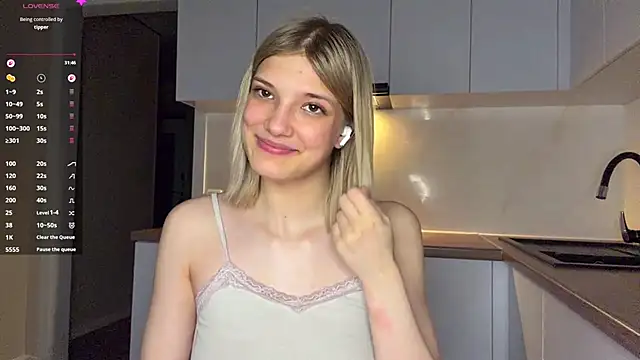 Sala de chat en directo de Carolini_i