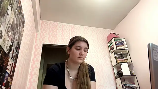 JanineThielman Adlı Modelin Canlı Sohbet Odası