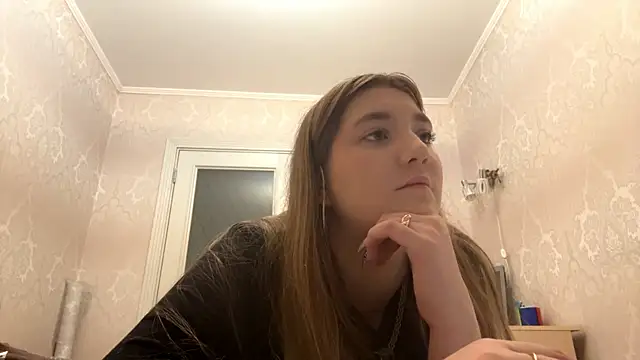 Živá chatovací místnost JanineThielman