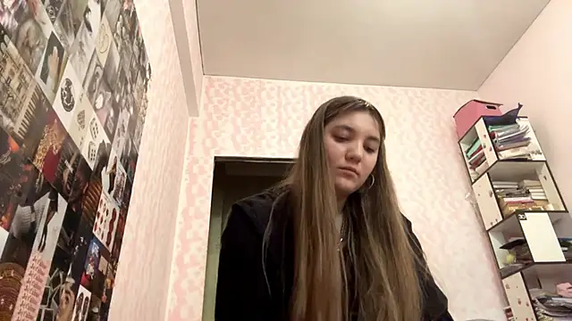 JanineThielman's Live Chat Room