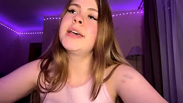 חדר צ'אט בשידור חי של Amy_Maev