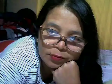 Flowerblossom123's Live Chat Room