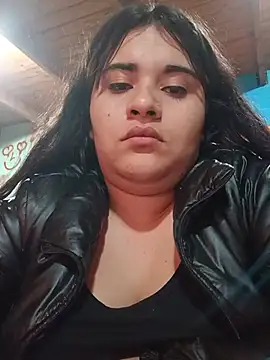 Orianamzn21's Live Chat Room