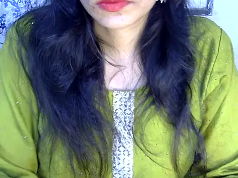 Neha_Sharma2's Live Chat Room