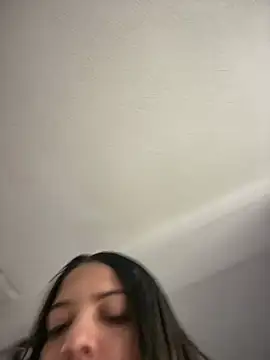 AdaPink_ Live Chatraum