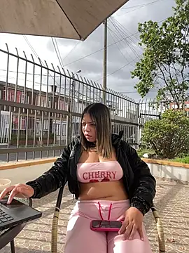 AdaPink_ – live chatrum