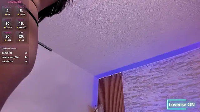 Živá chatovací místnost ANGIE-SMITH