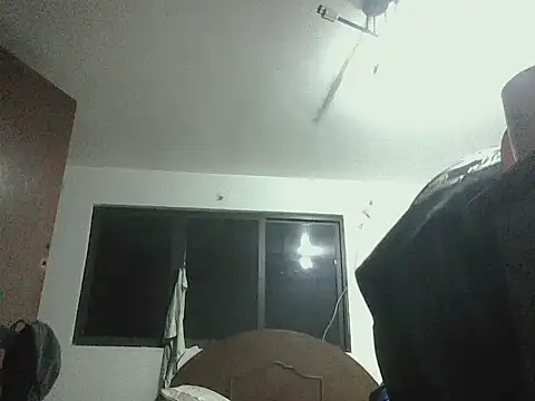 Sala de chat en directo de _iluvatar_