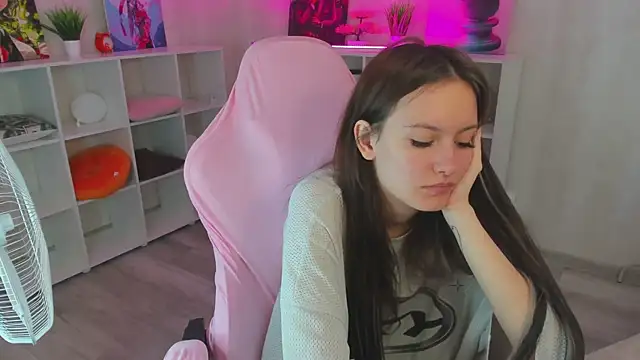 Živá chatovací místnost Golden__Whisper