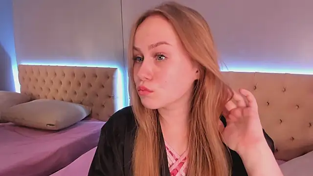 stacy_moorex Adlı Modelin Canlı Sohbet Odası