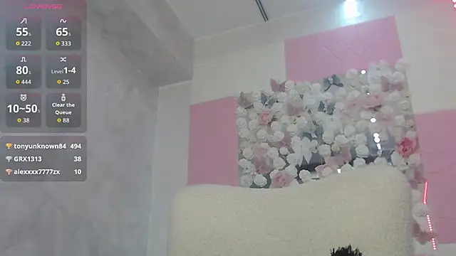 Sala de chat en directo de EmberLuna_