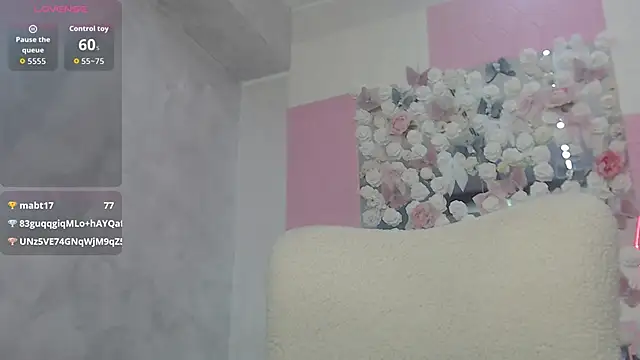 EmberLuna_ Live Chatraum