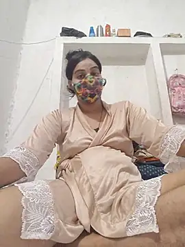 Dollybaby12 Adlı Modelin Canlı Sohbet Odası