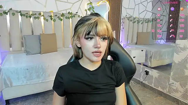 Cloee_tay1 Live Chatraum