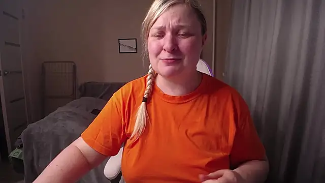 EllieSunn Live chat-huone