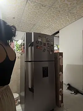 غرفة دردشة paula_p07 المباشرة