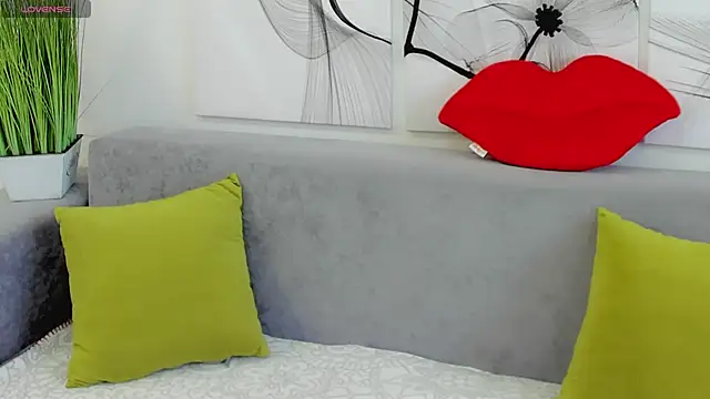 Sala de chat en directo de Mira_XOo