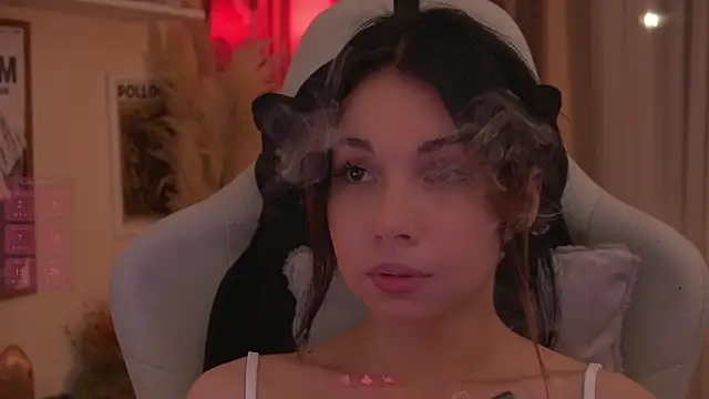 Akaruiiii Cameră chat live