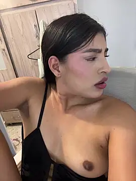 غرفة دردشة Misty-kat المباشرة