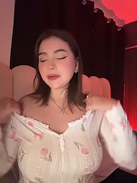SamanthaValmont Adlı Modelin Canlı Sohbet Odası