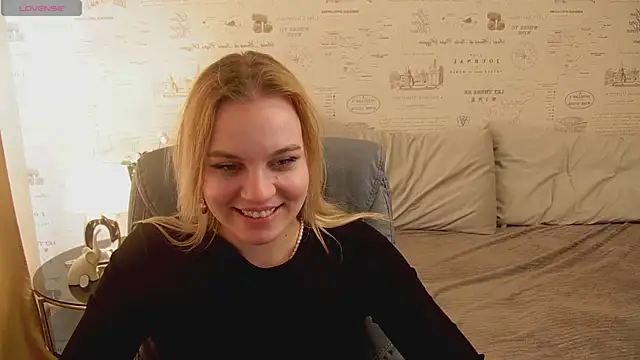 Glow_Margo – Naživo chatovacia miestnosť