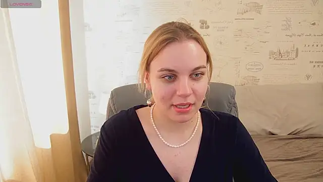 Glow_Margo's Live Chat Room