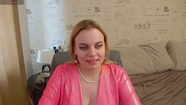 Glow_Margo Cameră chat live