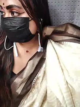 Cutie_Nila's Live Chat Room