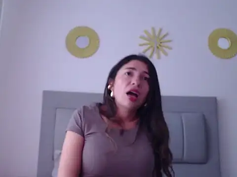 Živá chatovací místnost Julietaamado