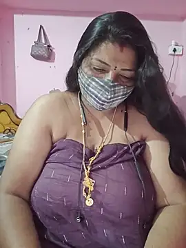 tamil_lathikaaa Adlı Modelin Canlı Sohbet Odası