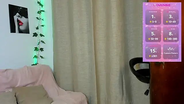 Rebeca_Marchetti Adlı Modelin Canlı Sohbet Odası