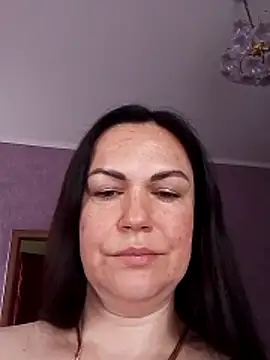 AmyLove471's Live Chat Room