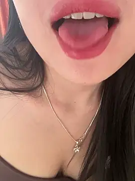 Lilyy_babyy live-chat rom