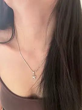 Lilyy_babyy Adlı Modelin Canlı Sohbet Odası
