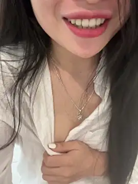 Živá chatovací místnost Lilyy_babyy