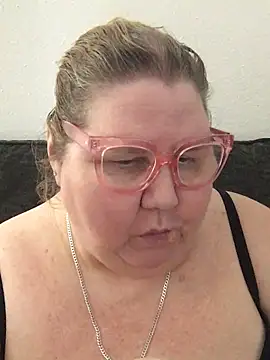 Chat soba uživo modela TheMotherPearl