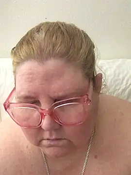 TheMotherPearl – live sex-cam-show