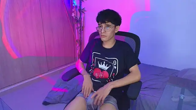 noah_millerx webcam show