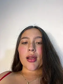 Živá chatovací místnost Cami_222
