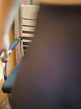 חדר צ'אט בשידור חי של Rashi_gupta00