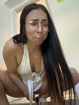 غرفة دردشة Bunny_Lush المباشرة