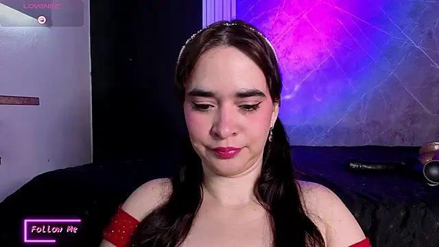 _VALERIAGOMEZ's Live Chat Room