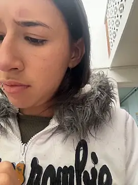 LilyRossi_: δωμάτιο απευθείας συνομιλίας